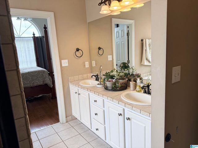 65 TWISTED OAK CIRCLE, Odenville, AL 35120