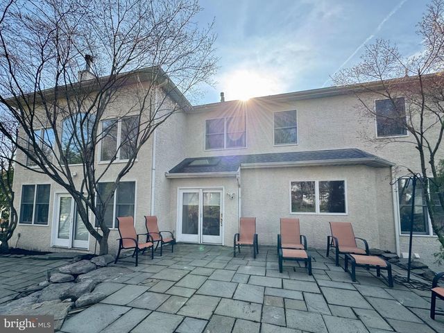 1732 OSPREY DR, Norristown, PA 19403