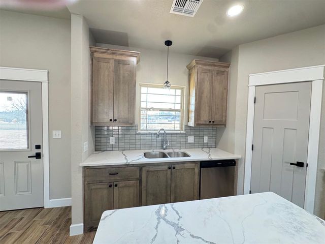 237 Weaver Way, Fletcher, OK 73541