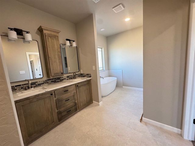 237 Weaver Way, Fletcher, OK 73541