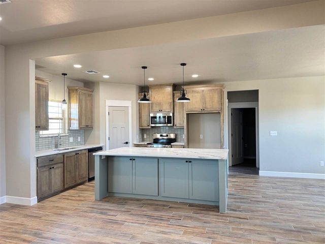 237 Weaver Way, Fletcher, OK 73541