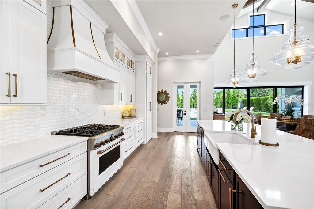 Image 11 of property listing at 5061 SAWYER COVE WAY, Windermere, FL 34786