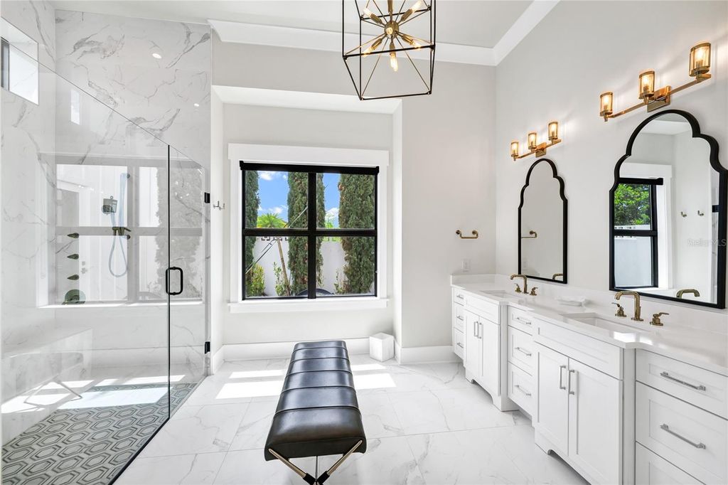 Image 26 of property listing at 5061 SAWYER COVE WAY, Windermere, FL 34786