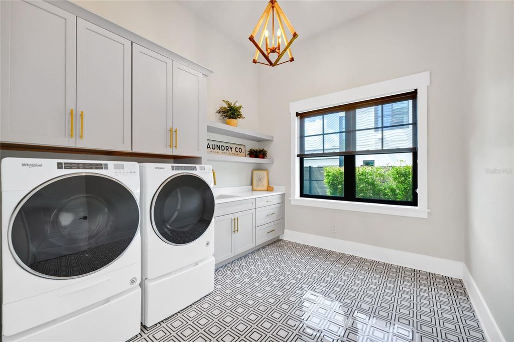 Image 30 of property listing at 5061 SAWYER COVE WAY, Windermere, FL 34786