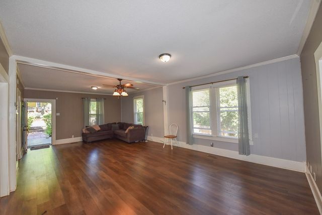 1009 N Main Street, Abbeville, SC 29620