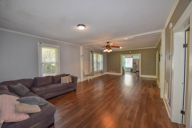 1009 N Main Street, Abbeville, SC 29620