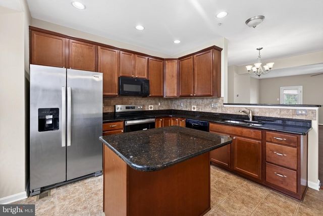 10382 LANTERN LN, Hagerstown, MD 21740