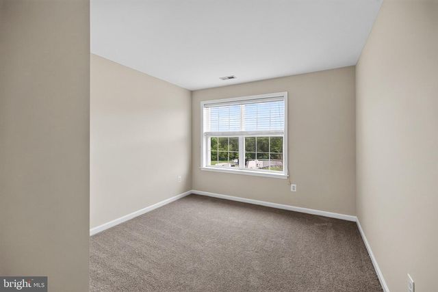 10382 LANTERN LN, Hagerstown, MD 21740