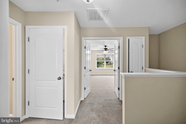 10382 LANTERN LN, Hagerstown, MD 21740