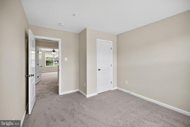 10382 LANTERN LN, Hagerstown, MD 21740