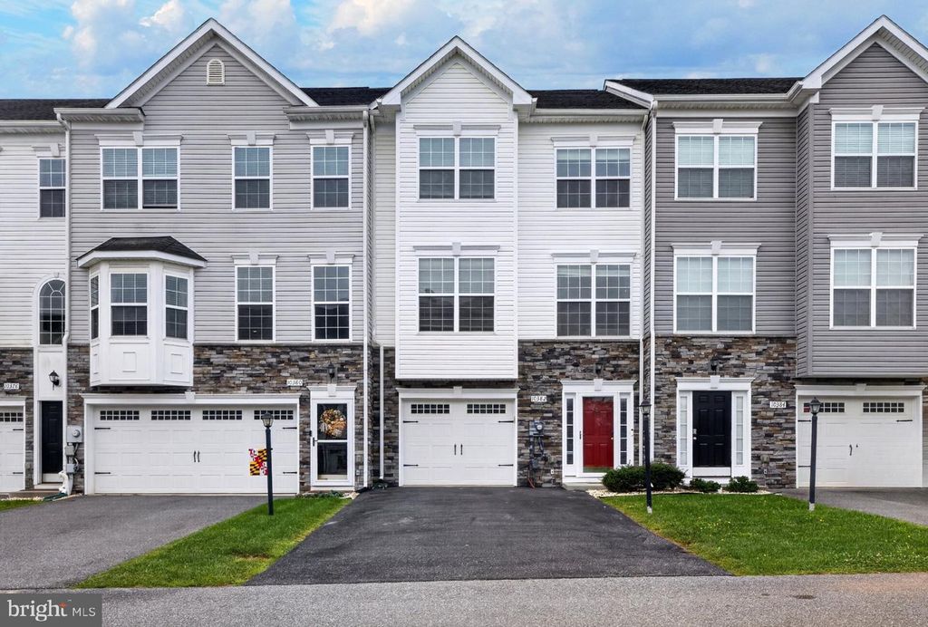 10382 LANTERN LN, Hagerstown, MD 21740