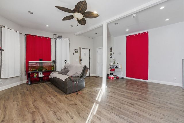 5711 S Lowe Avenue, Chicago, IL 60621