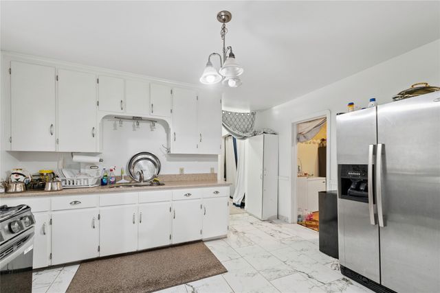 837 W 52ND Street, Erie, PA 16509