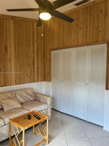 469 Long Bow Ct 469, Royal Palm Beach, FL 33411