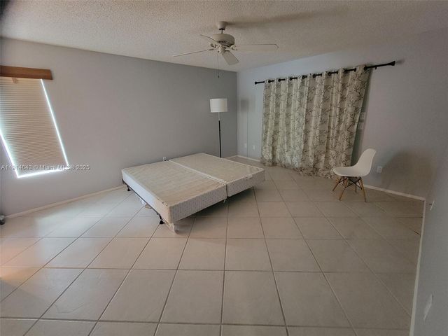 469 Long Bow Ct 469, Royal Palm Beach, FL 33411