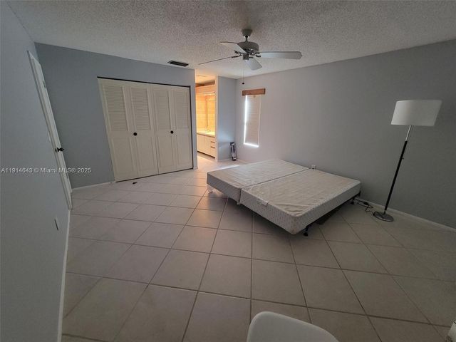 469 Long Bow Ct 469, Royal Palm Beach, FL 33411