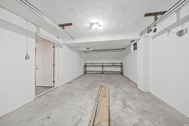 5910 Newburgh Road, Evansville, IN 47715