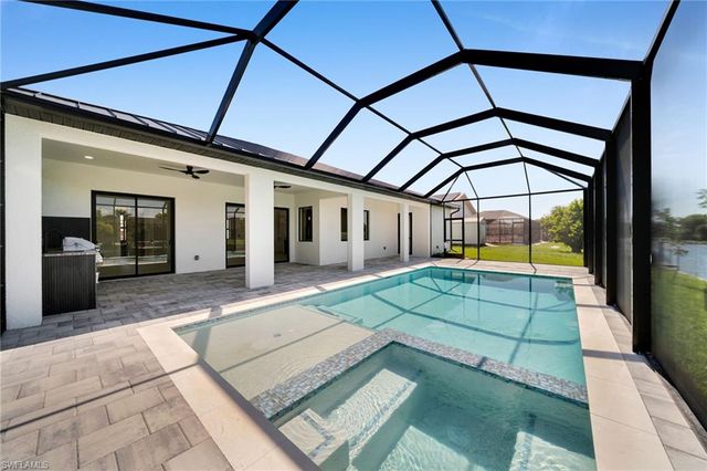 2127 NE 1st TER, Cape Coral, FL 33909