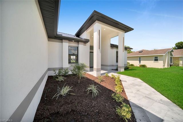 2127 NE 1st TER, Cape Coral, FL 33909
