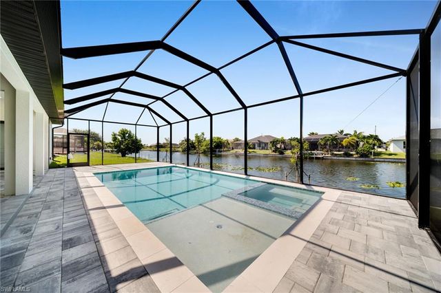 2127 NE 1st TER, Cape Coral, FL 33909