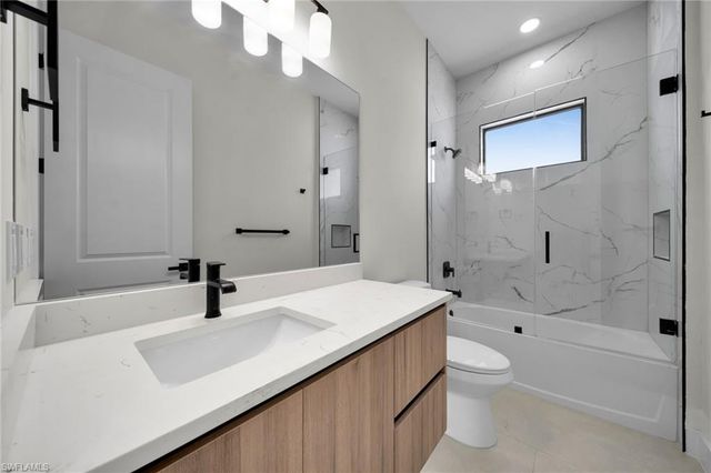 2127 NE 1st TER, Cape Coral, FL 33909