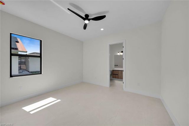 2127 NE 1st TER, Cape Coral, FL 33909