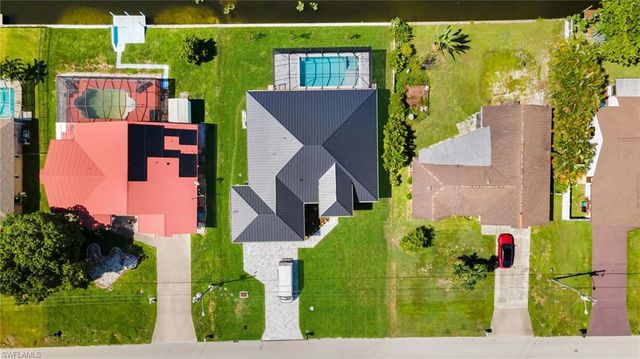 2127 NE 1st TER, Cape Coral, FL 33909
