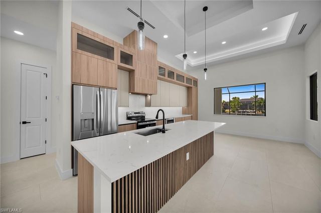 2127 NE 1st TER, Cape Coral, FL 33909