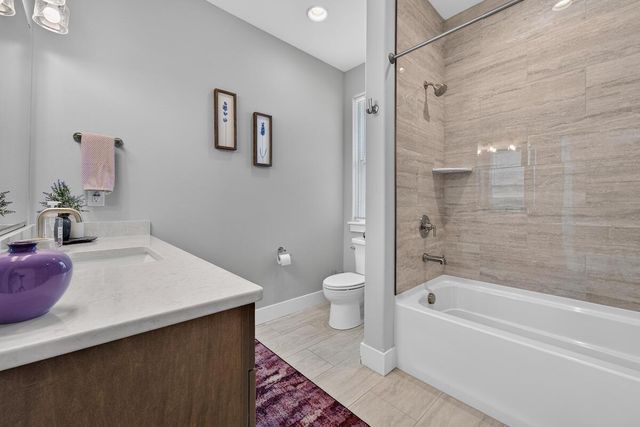 801 Brockway DRIVE, Mukwonago, WI 53149