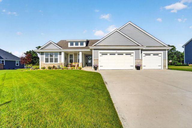 801 Brockway DRIVE, Mukwonago, WI 53149