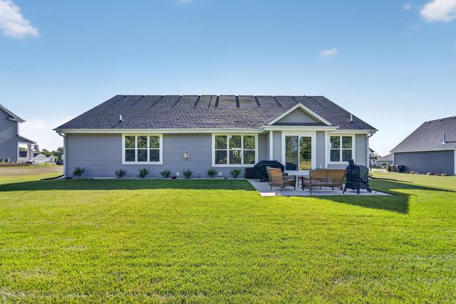 801 Brockway DRIVE, Mukwonago, WI 53149