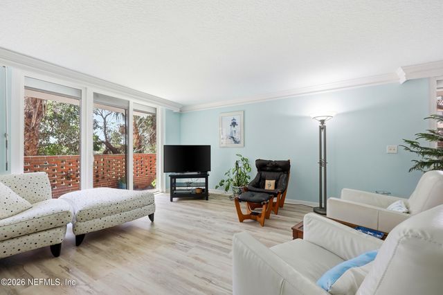 1820 SEVILLA Boulevard 104, Atlantic Beach, FL 32233