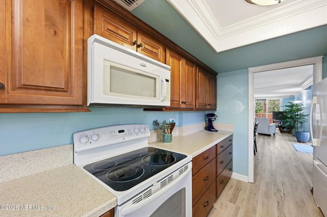 1820 SEVILLA Boulevard 104, Atlantic Beach, FL 32233