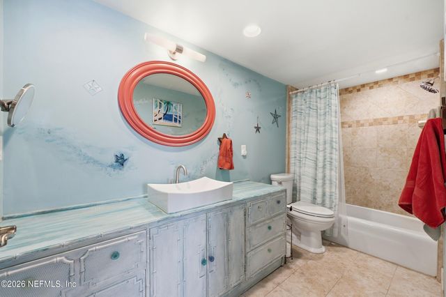 1820 SEVILLA Boulevard 104, Atlantic Beach, FL 32233