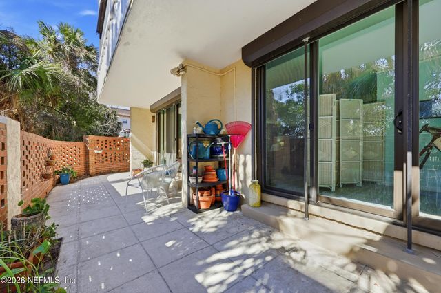 1820 SEVILLA Boulevard 104, Atlantic Beach, FL 32233