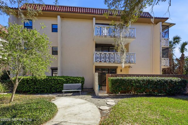 1820 SEVILLA Boulevard 104, Atlantic Beach, FL 32233