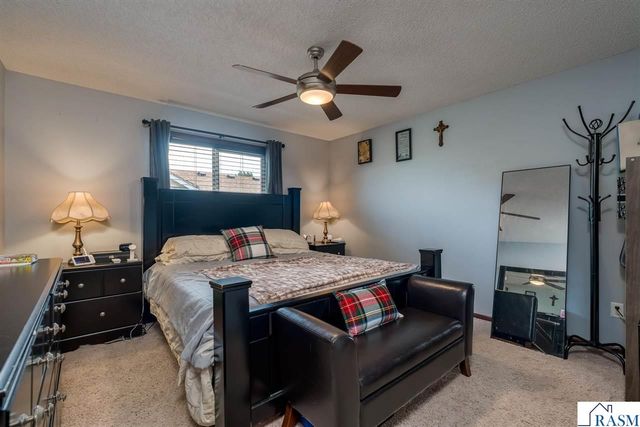 208 Cypress Drive, Mankato, MN 56001