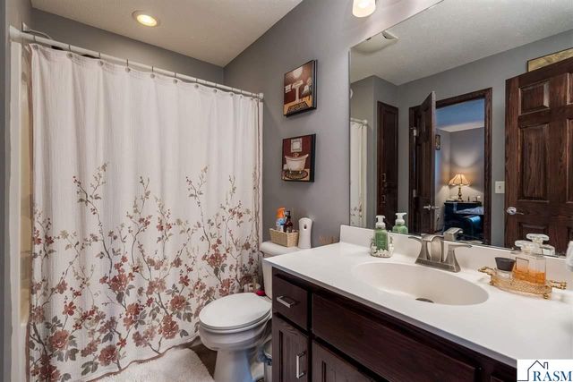 208 Cypress Drive, Mankato, MN 56001