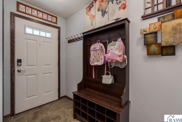 208 Cypress Drive, Mankato, MN 56001
