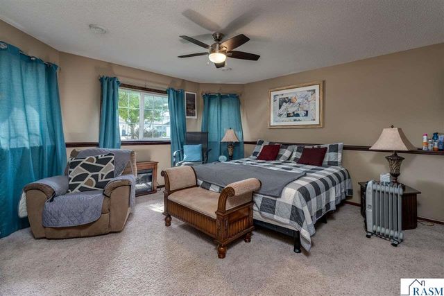 208 Cypress Drive, Mankato, MN 56001