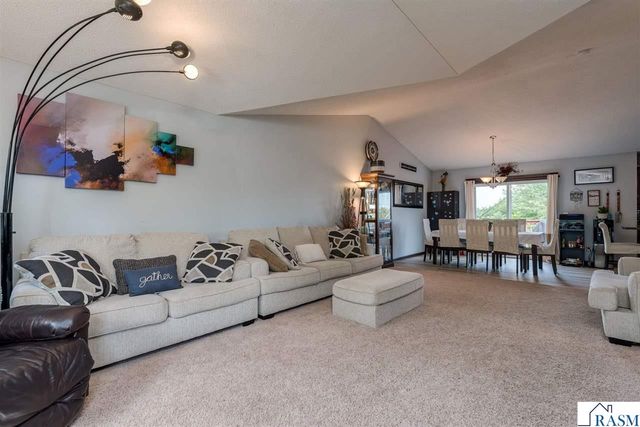 208 Cypress Drive, Mankato, MN 56001