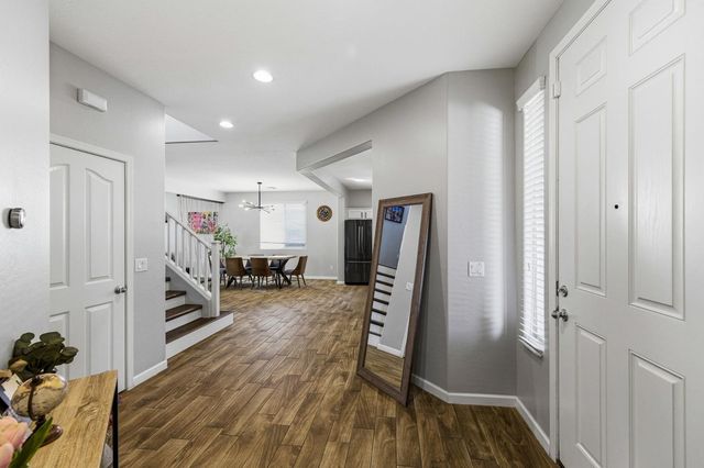 2220 E Flintlock Drive, Gilbert, AZ 85298