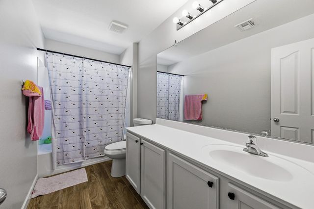 2220 E Flintlock Drive, Gilbert, AZ 85298