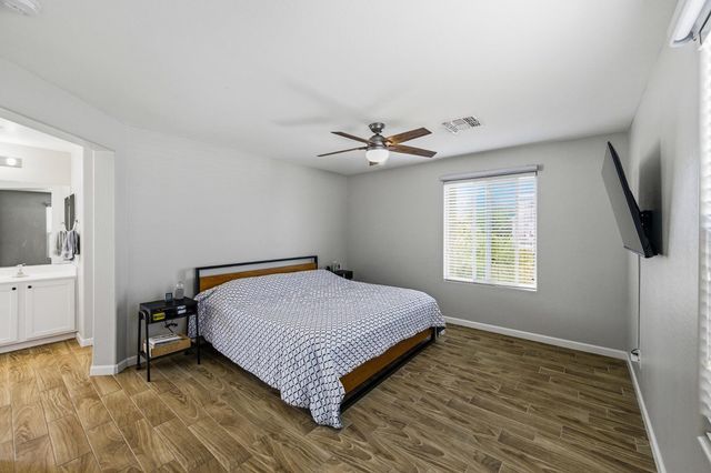 2220 E Flintlock Drive, Gilbert, AZ 85298