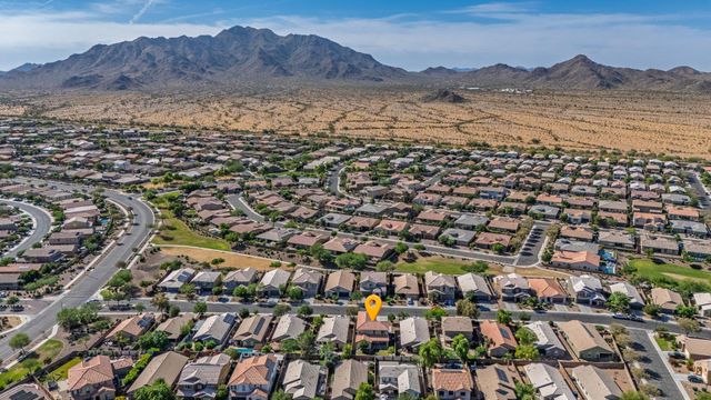 2220 E Flintlock Drive, Gilbert, AZ 85298