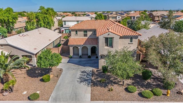 2220 E Flintlock Drive, Gilbert, AZ 85298