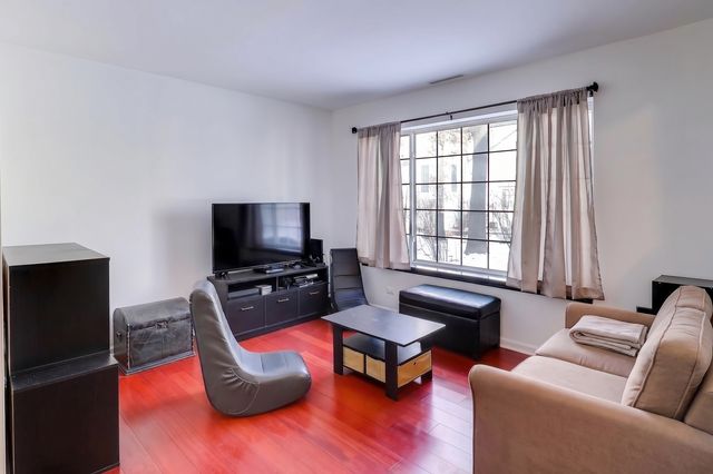 29 N Macgillis Drive 23-3, Round Lake, IL 60073