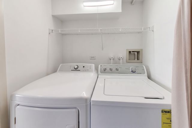 29 N Macgillis Drive 23-3, Round Lake, IL 60073