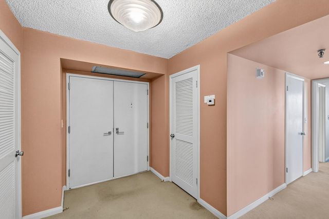 123 Lakeshore Drive 1945, North Palm Beach, FL 33408