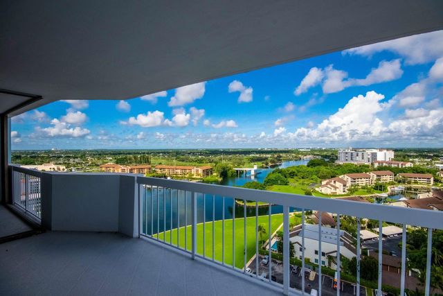 123 Lakeshore Drive 1945, North Palm Beach, FL 33408